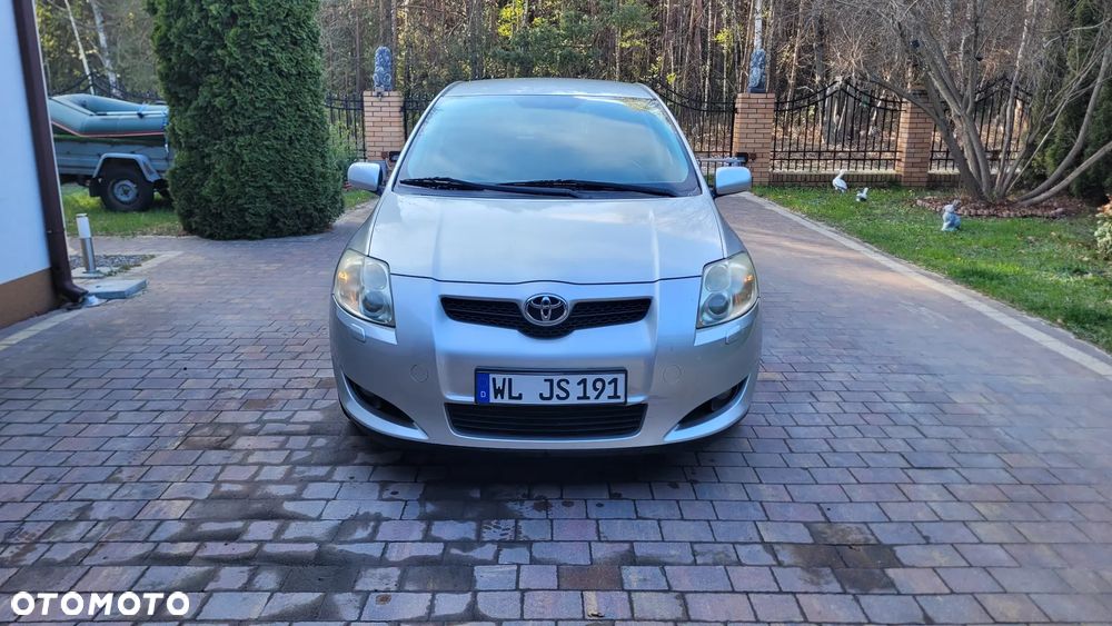 Toyota Auris 2.0 D-4D Edition - 2