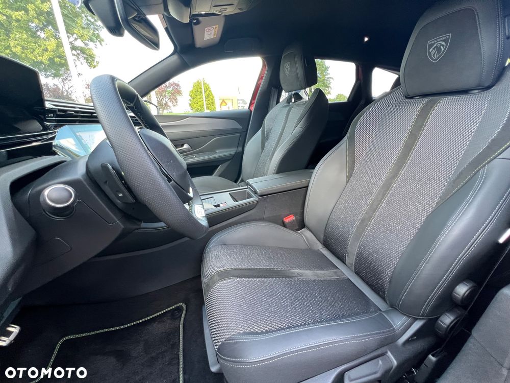 Peugeot 308 1.2 mHEV Active Pack S&S e-DCS6 - 12