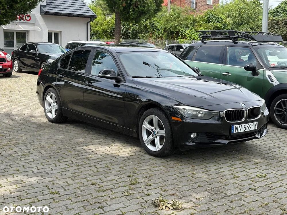 BMW Seria 3 328i xDrive - 12