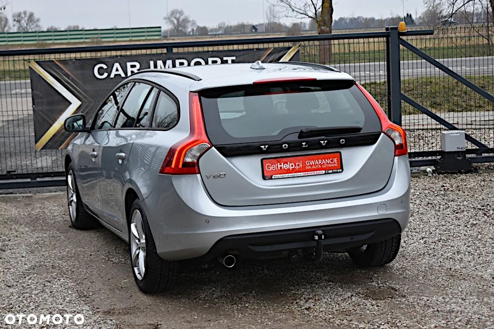 Volvo V60 DRIVe Momentum - 13