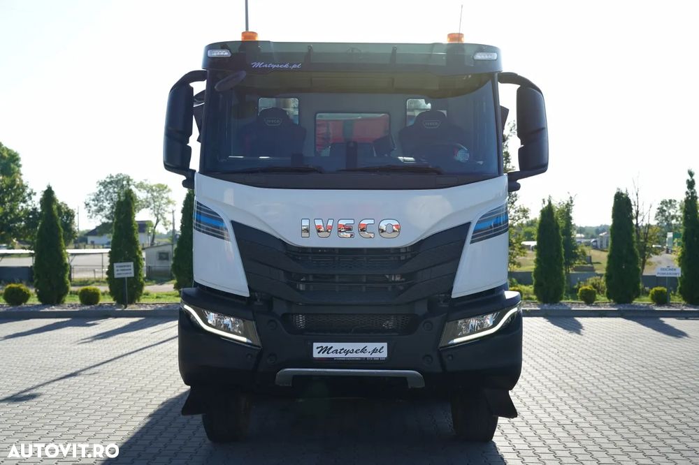 Iveco X-WAY 480 / 8X4 / BASCULATOR DUBLU / BANCĂ LATERALĂ HIDRODOXICĂ / PERDĂ ELECTRICĂ / ANVELOPE 100% / - 16