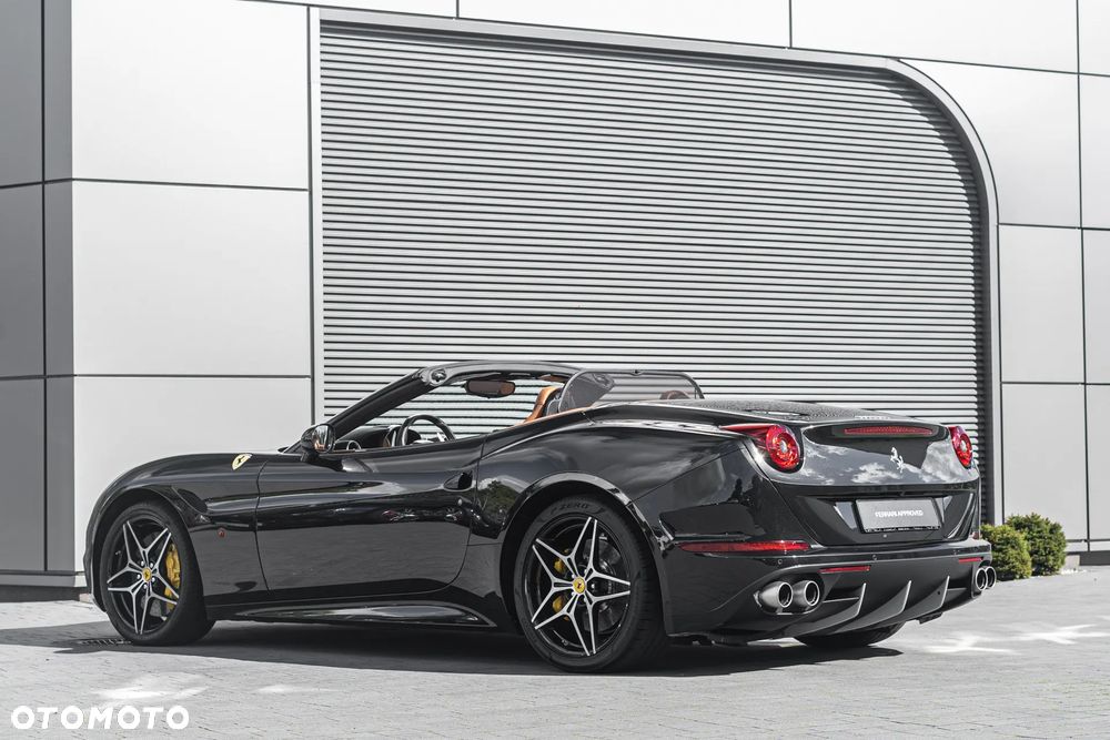 Ferrari California T - 6
