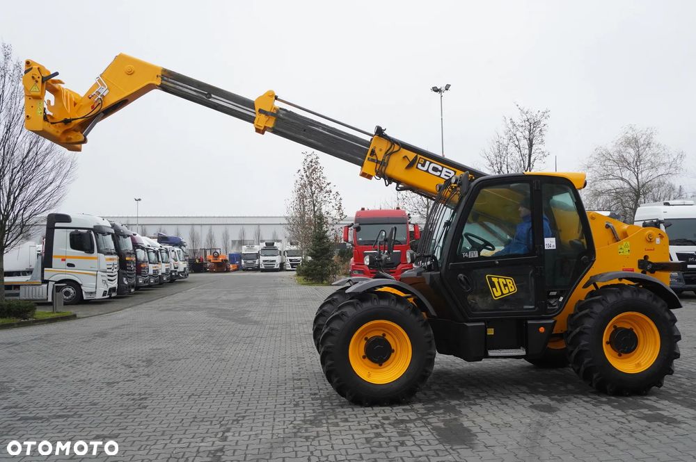 JCB 535-95 / 3,5 t / zasięg 9,5 m / joystick - 8