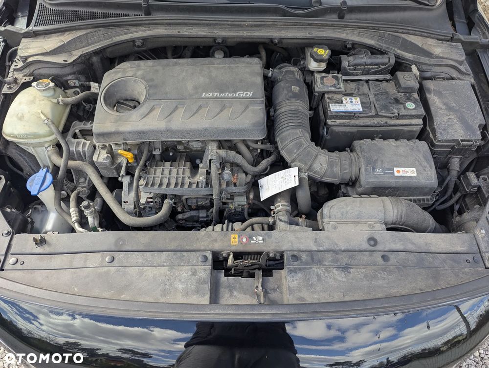 Hyundai i30 1.4 T-GDI Family+ - 27