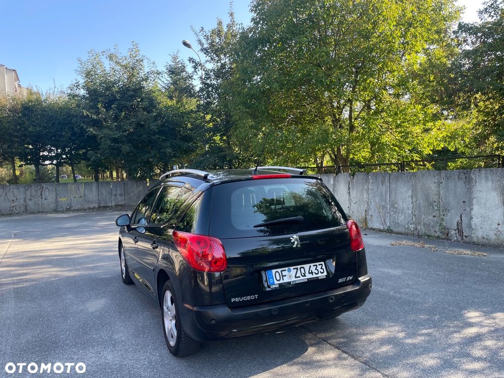 Peugeot 207 120 VTi Premium - 5