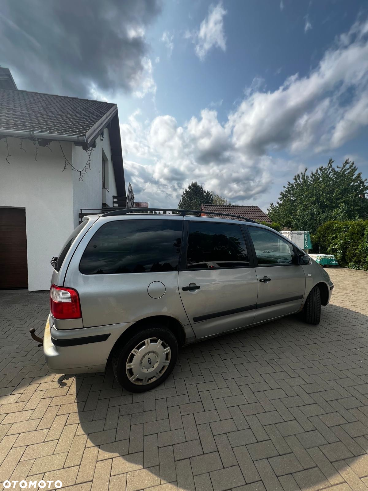 Ford Galaxy - 8