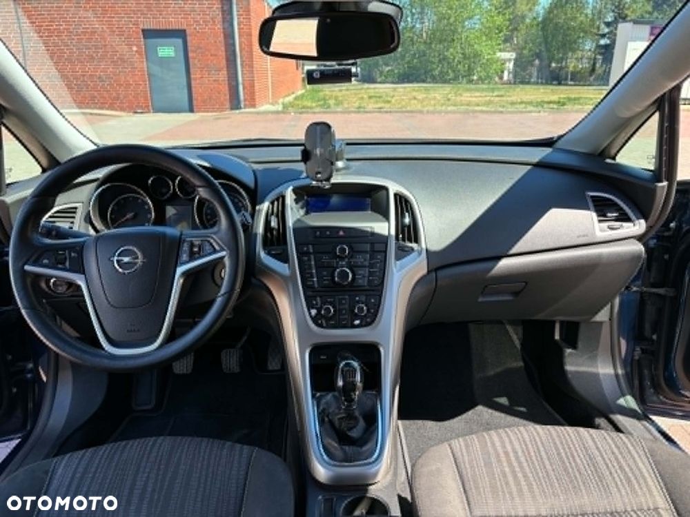 Opel Astra 1.4 T Cosmo - 7