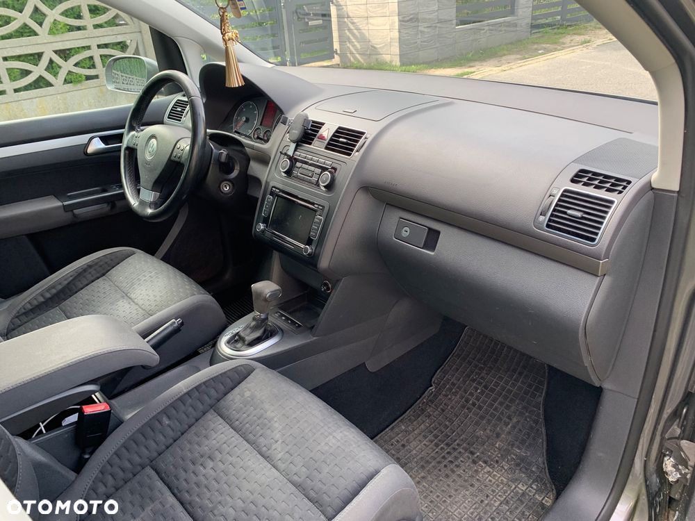 Volkswagen Touran 1.9 TDI DSG Trendline - 15