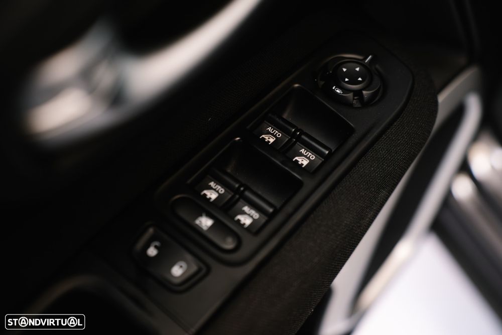 Jeep Renegade - 28