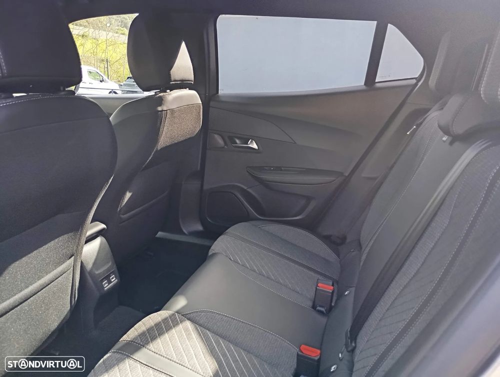 Peugeot 2008 1.2 Hybrid Allure e-DCS6 - 6