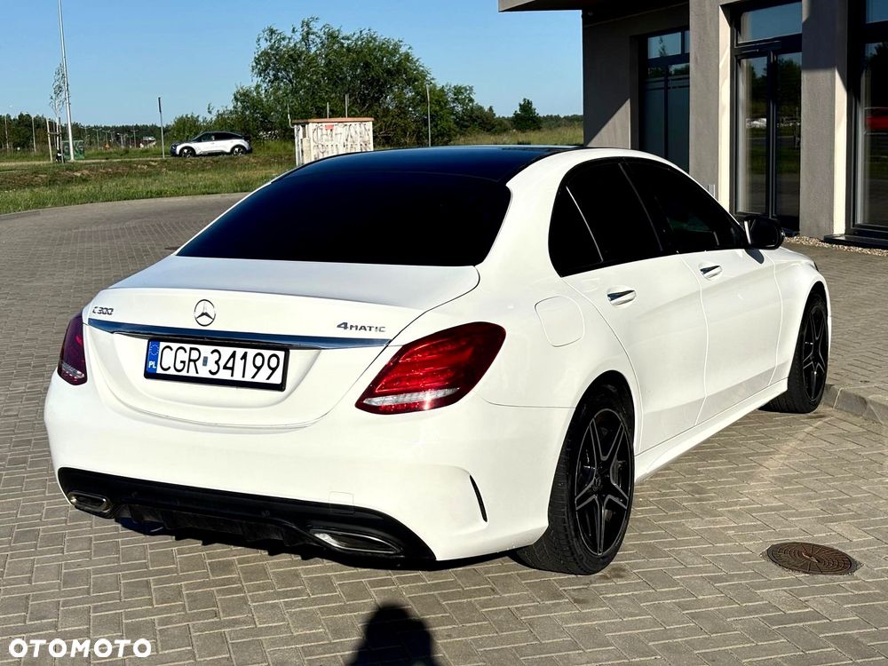 Mercedes-Benz Klasa C 300 4Matic 9G-TRONIC AMG Line - 16