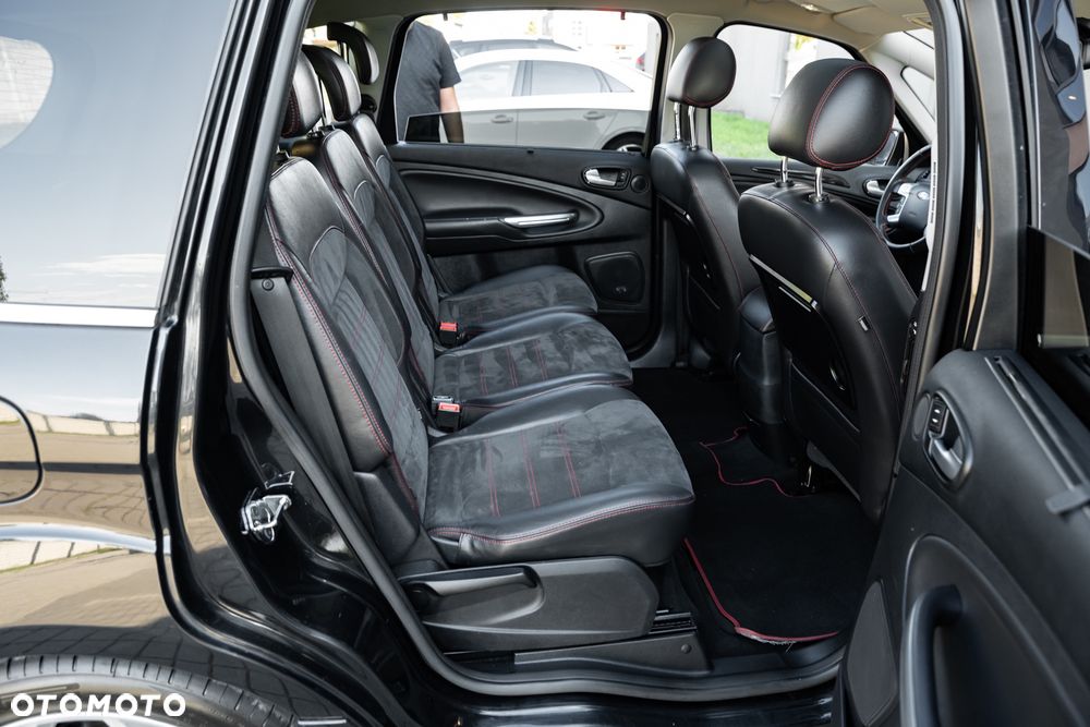 Ford S-Max 2.2 TDCi DPF Titanium - 32