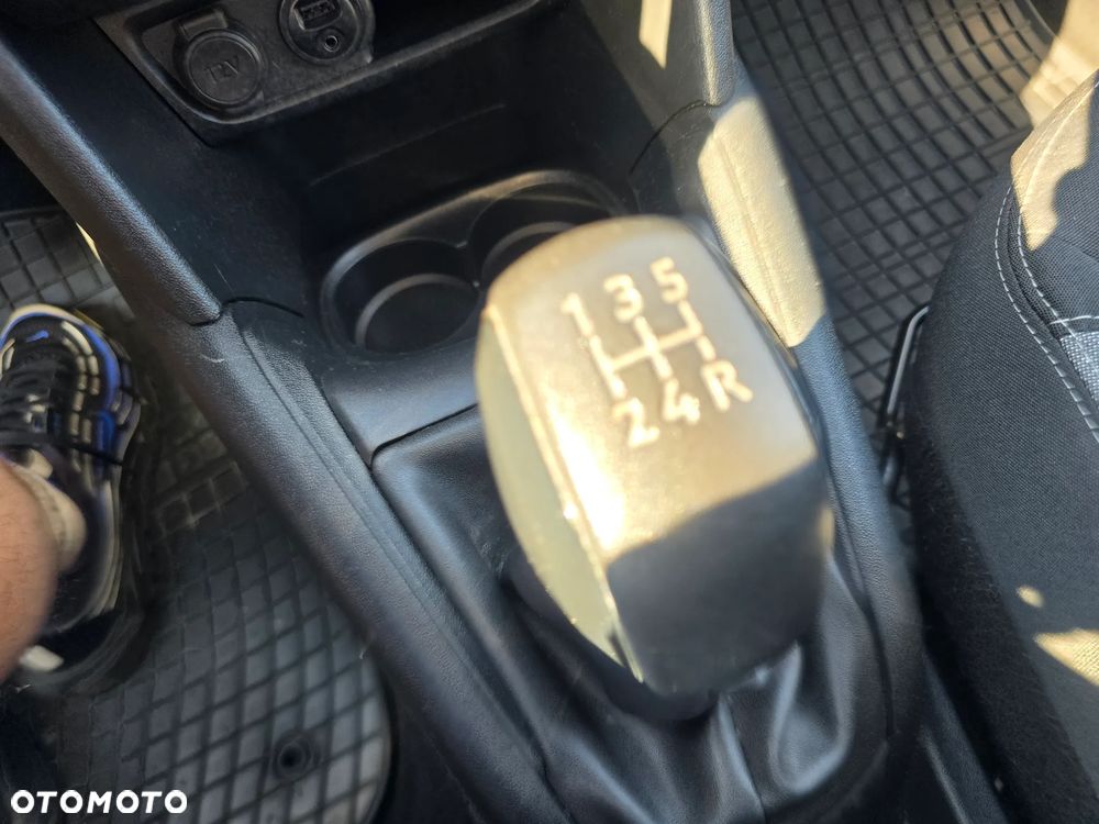 Peugeot 208 1.2 PureTech Style - 26