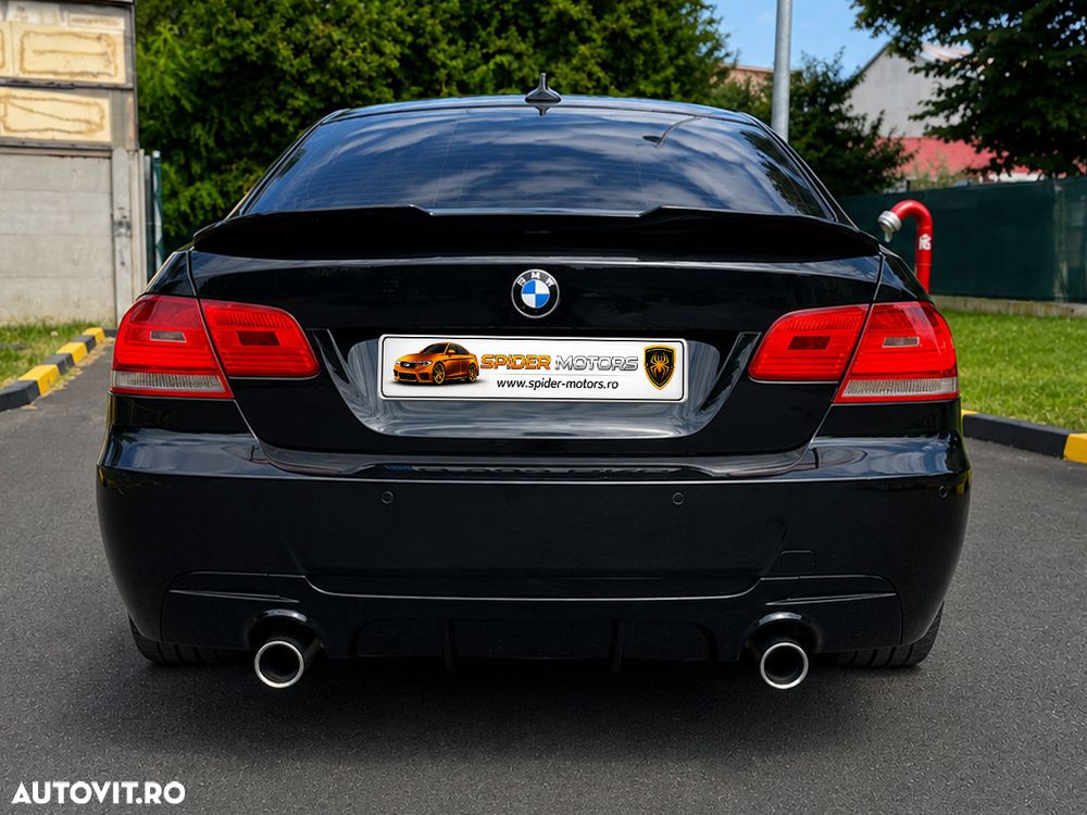 BMW Seria 3 320d Aut. - 10
