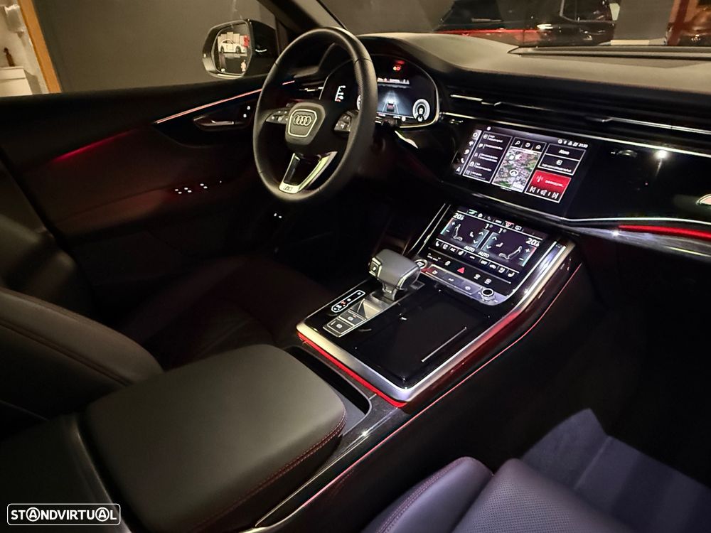 Audi Q8 60 TFSIe quattro S line Tiptronic - 33