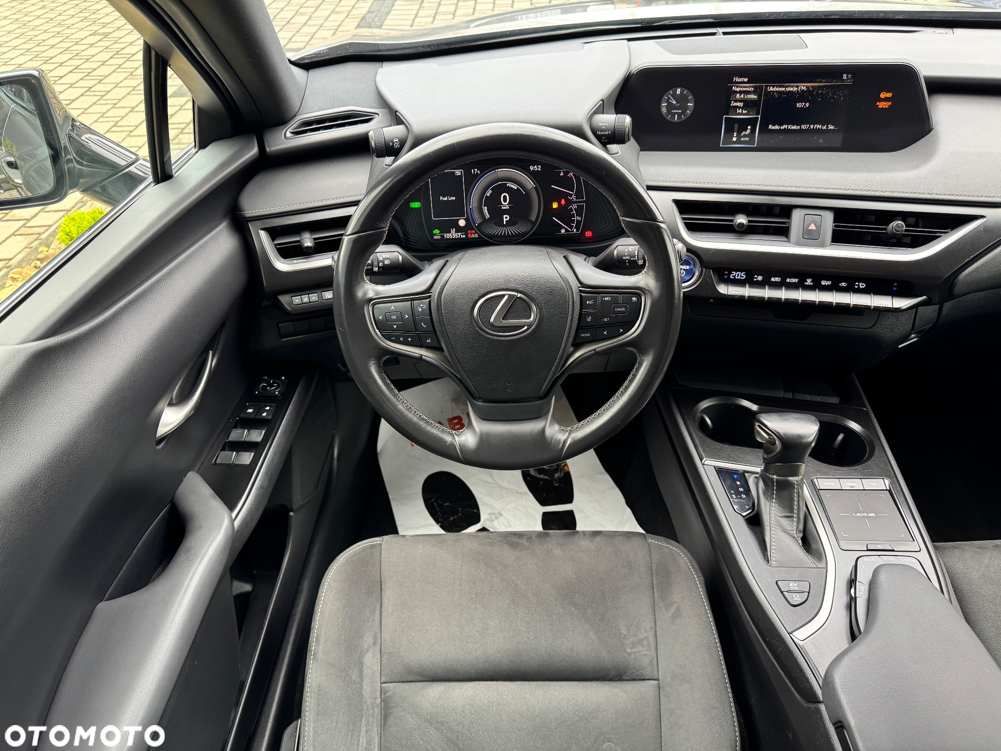 Lexus UX - 14