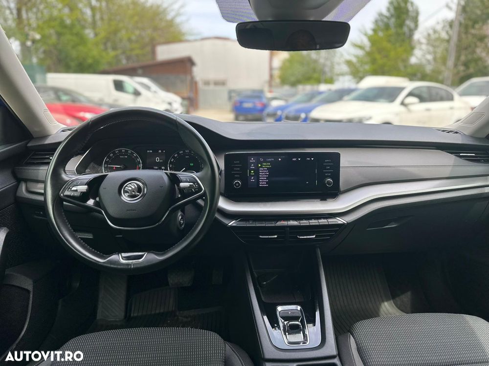 Skoda Octavia 2.0 TDI DSG Ambition - 10