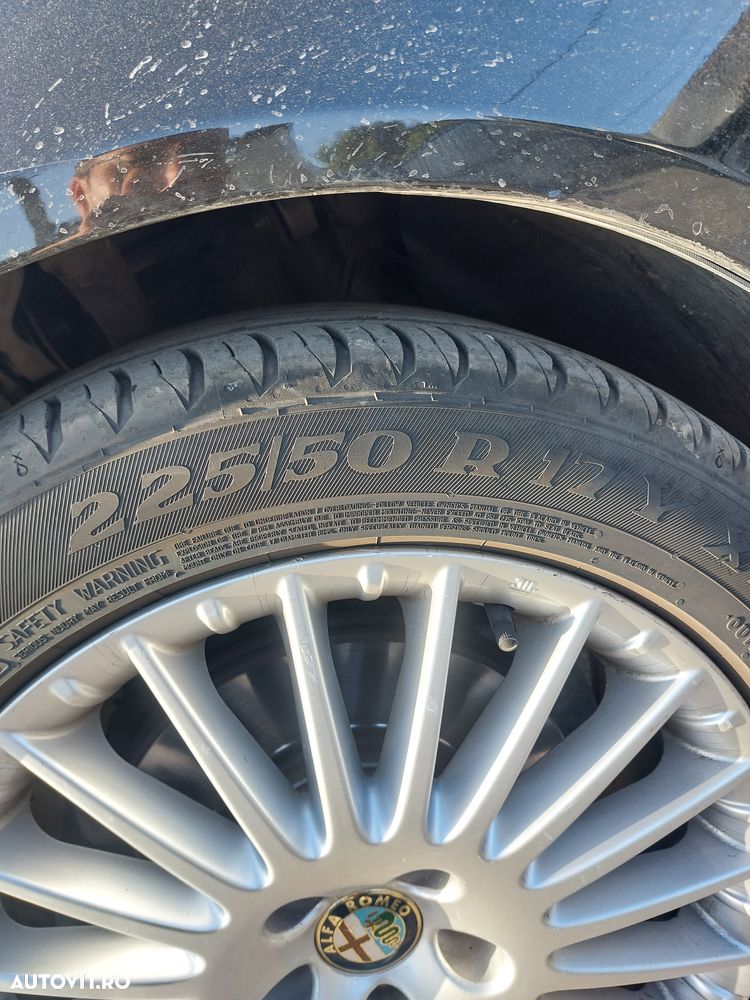 BMW Seria 5 525d xDrive AT - 13