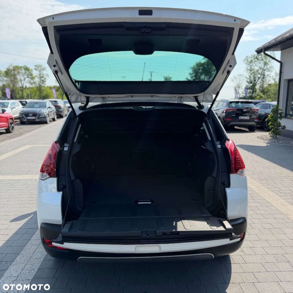 Peugeot 3008 - 11