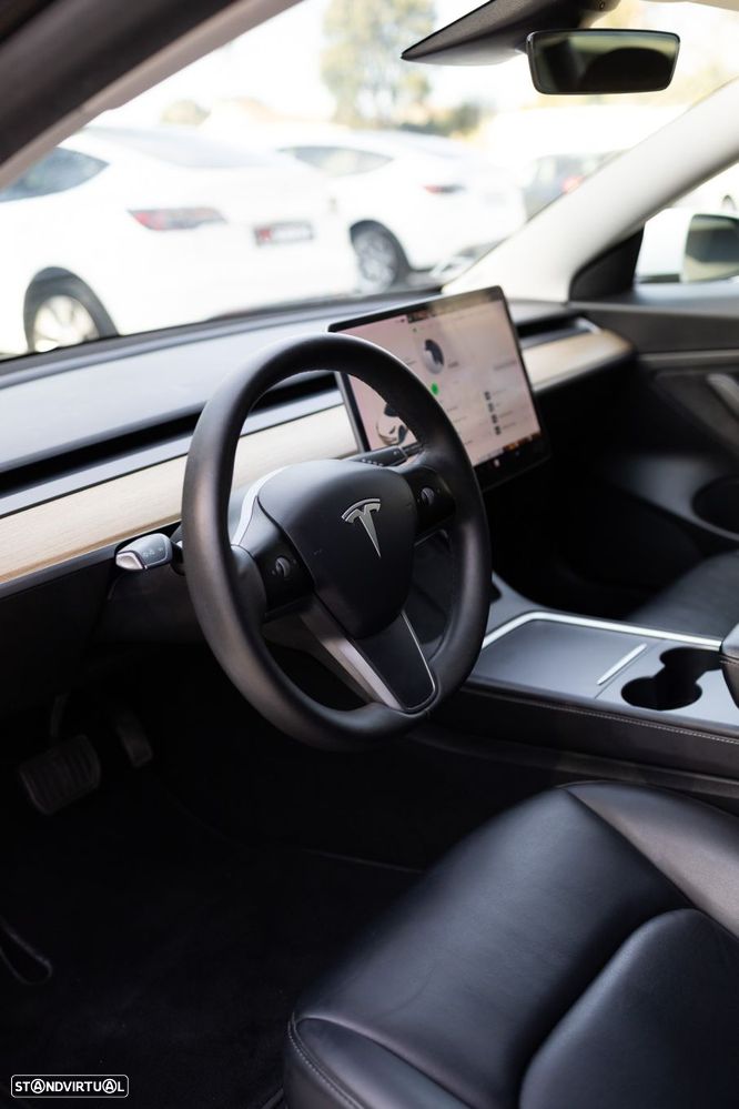 Tesla Model 3 Standard Range Plus RWD - 2