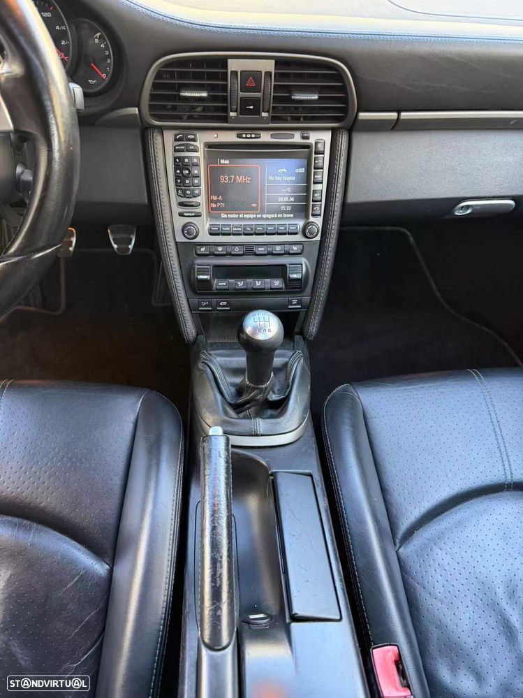 Porsche 911 (997) Carrera - 13