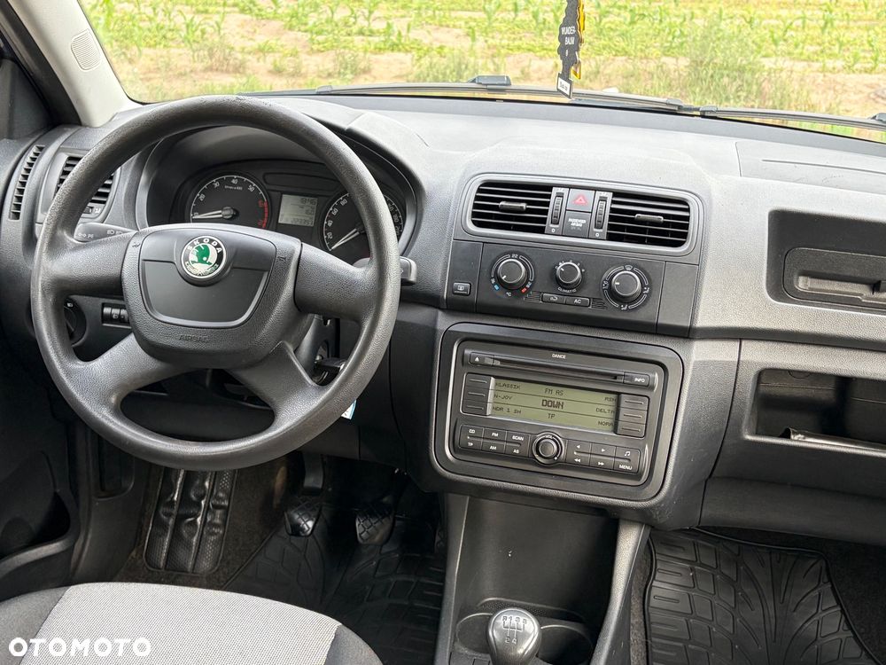 Skoda Fabia - 11