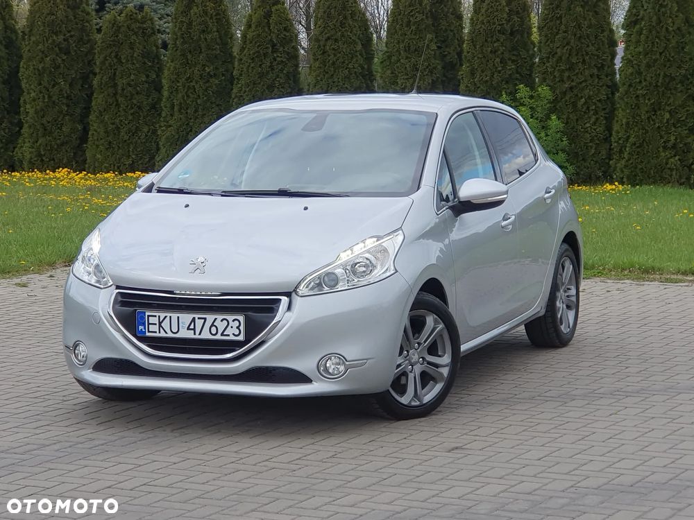 Peugeot 208 - 4