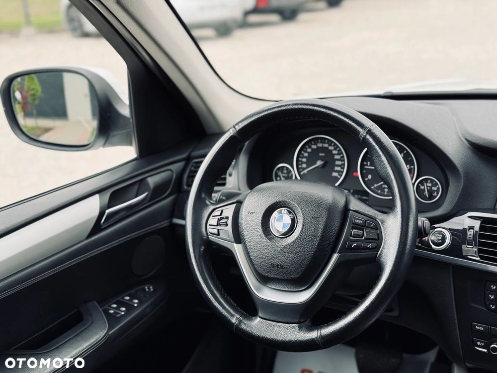 BMW X3 xDrive20d - 23