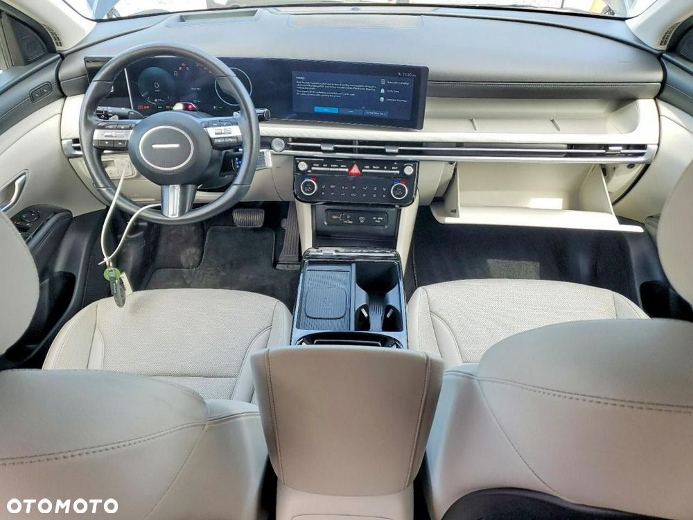 Hyundai Tucson - 8
