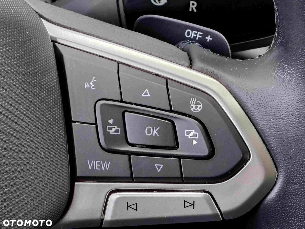 Volkswagen Passat - 16