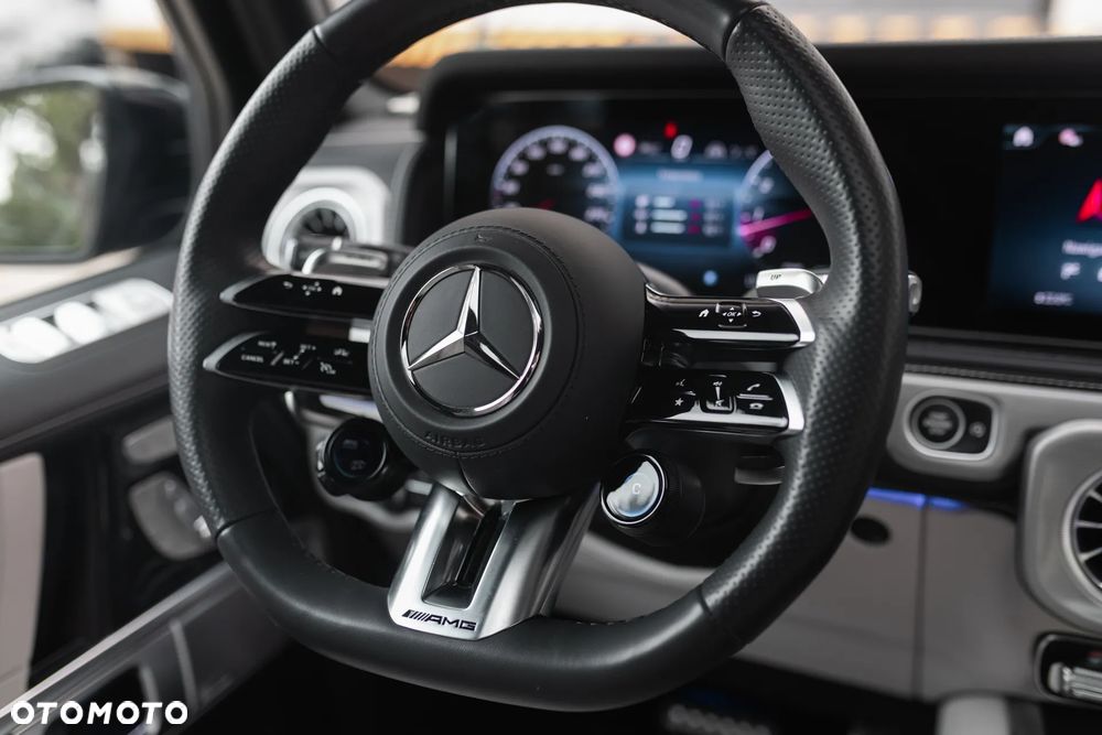 Mercedes-Benz Klasa G AMG 63 - 32