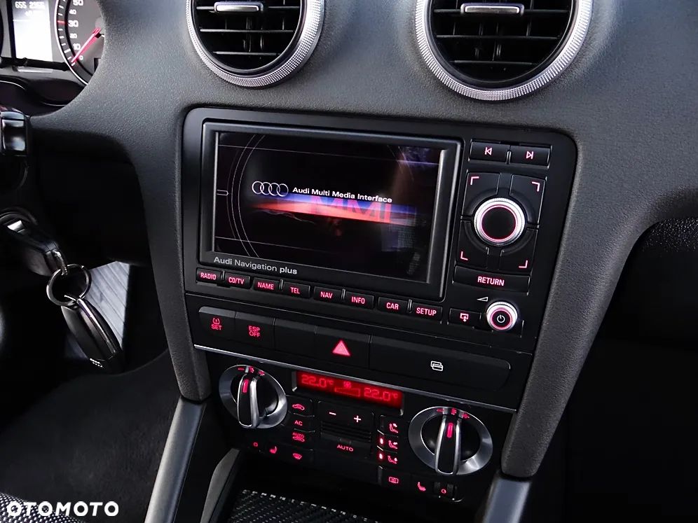 Audi A3 Sportback 1.8 TFSI quattro Ambiente - 28