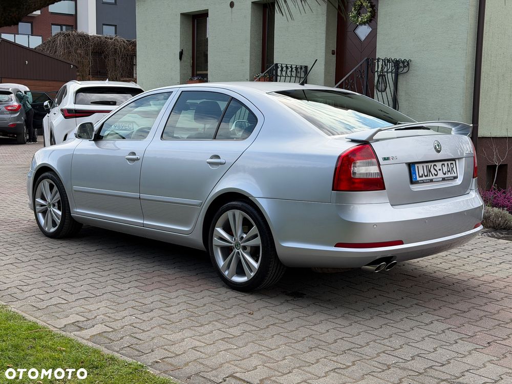 Skoda Octavia 2.0 TSI RS - 38
