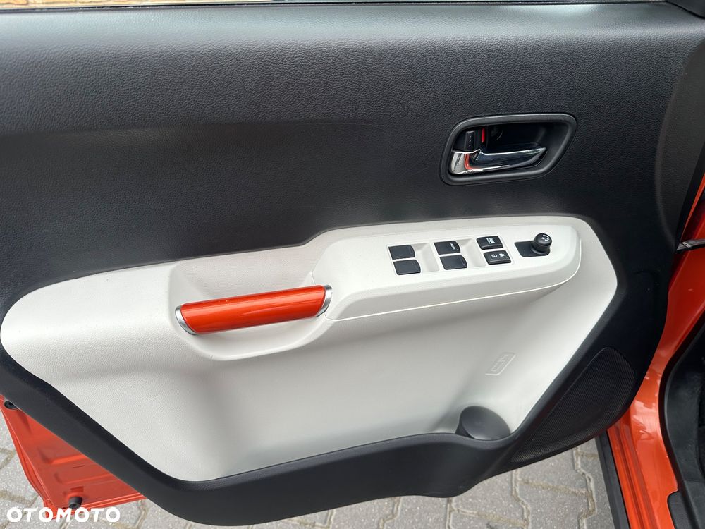 Suzuki Ignis 1.2 Premium AGS - 17