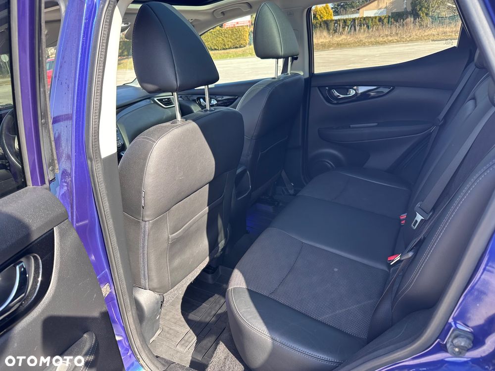 Nissan Qashqai 1.2 DIG-T N-Vision - 26