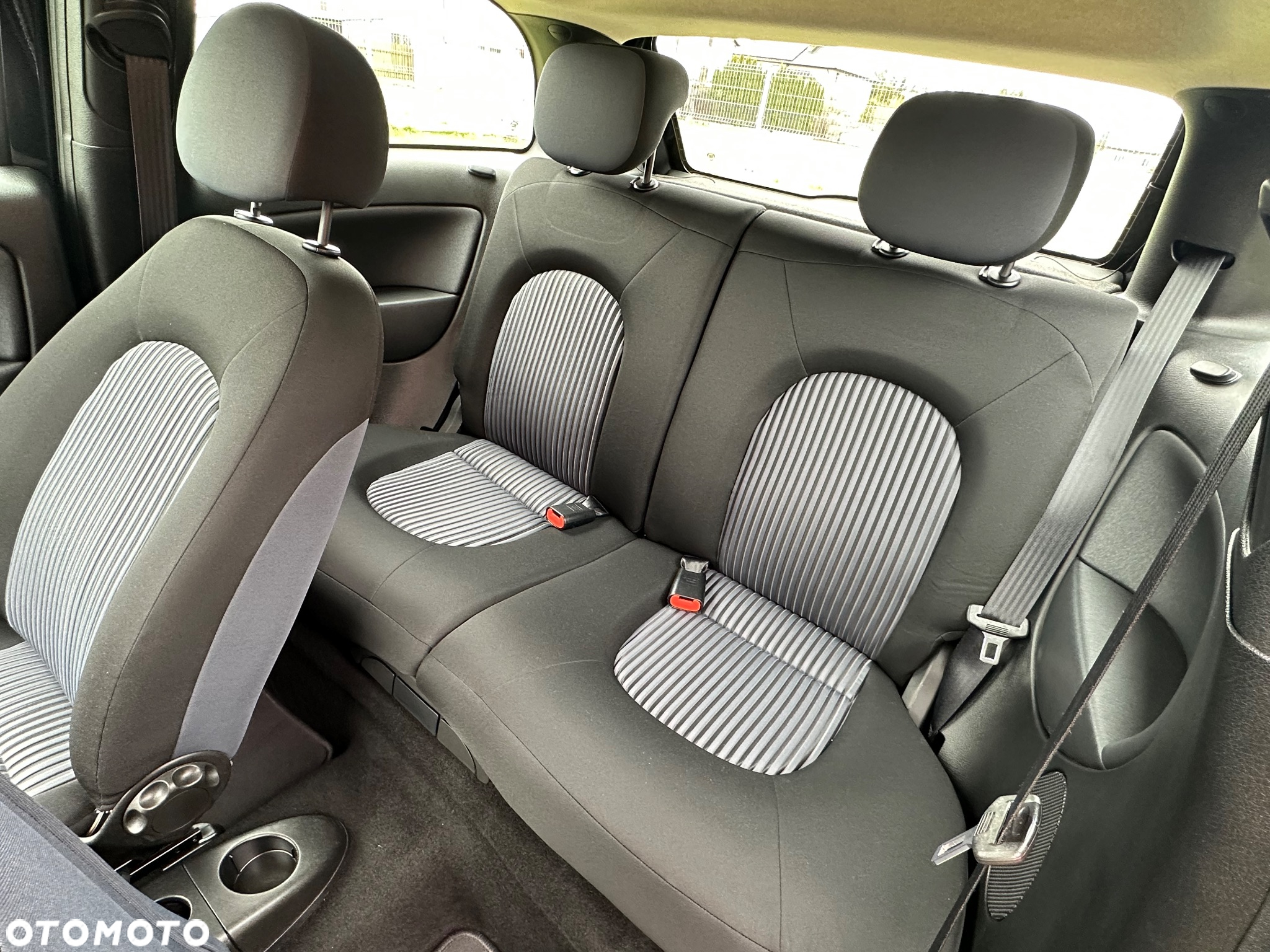 Lancia Ypsilon 1.2 8v - 13
