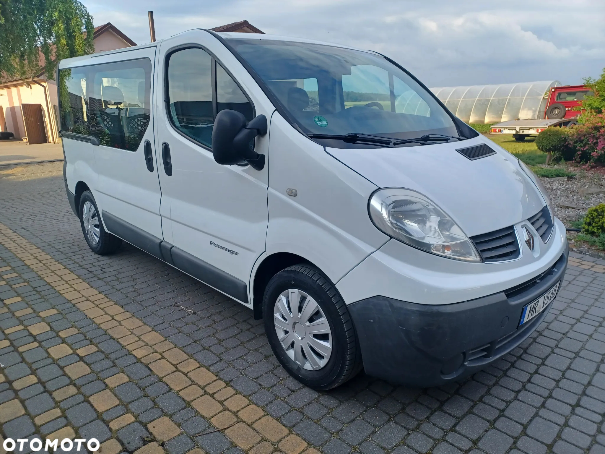 Renault Trafic 2.0 dCi 115 Passenger Expression - 2