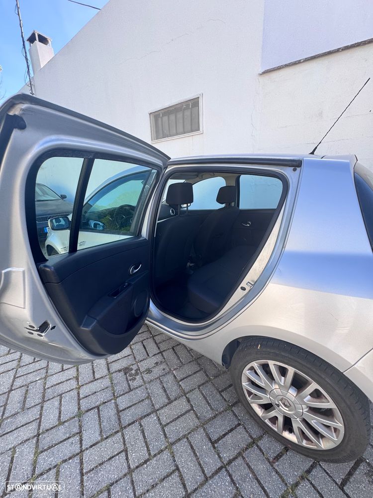 Renault Clio 1.4 16V Dynamique Luxe - 18