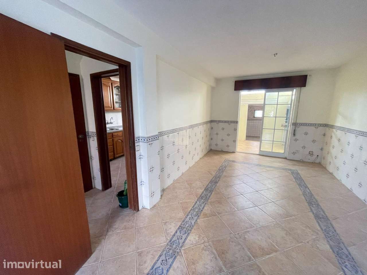 Moradia T3 em Azeitão | Garagem 75 m2 | Terraço | 2 pisos |... - Grande imagem: 4/36