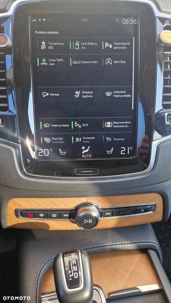 Volvo XC 90 T6 GPF AWD Momentum 7os - 17