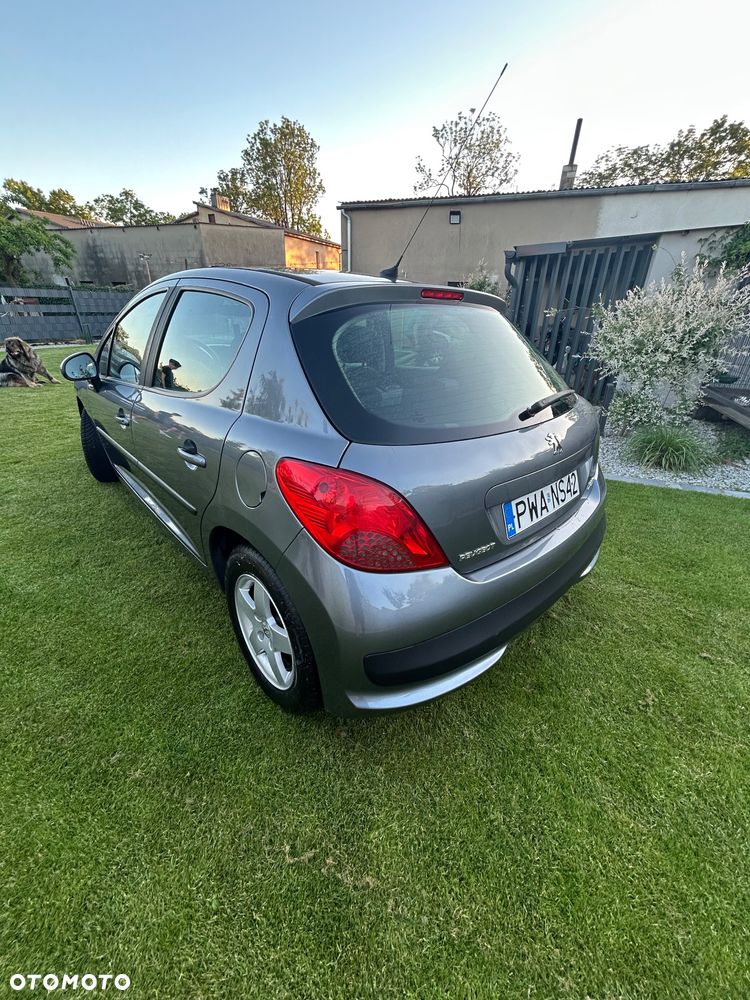 Peugeot 207 1.4 HDi Presence - 3