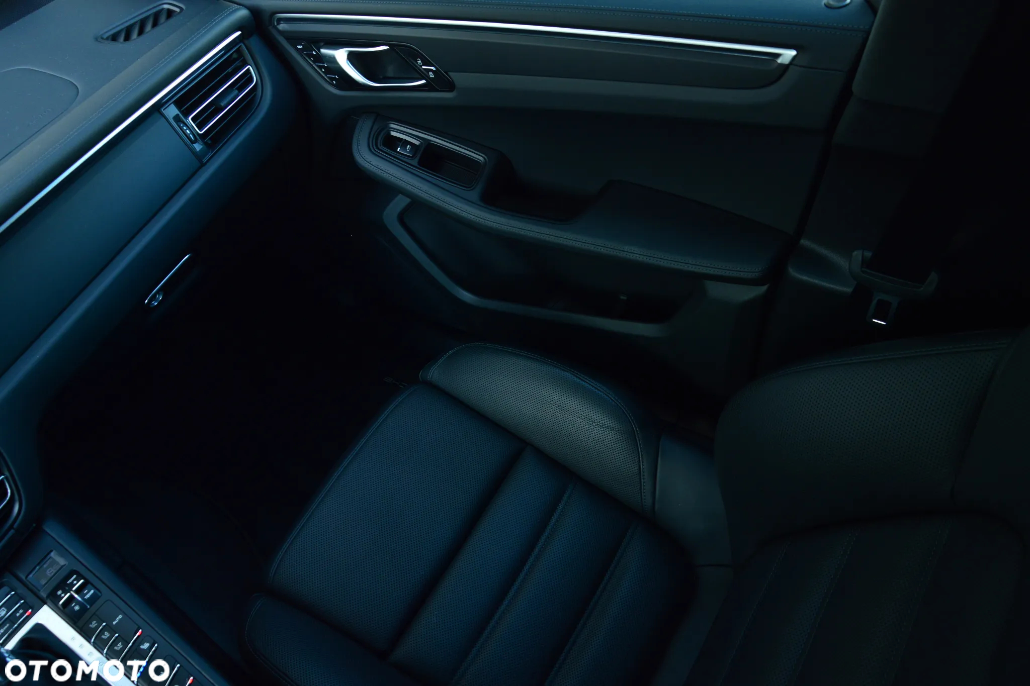 Porsche Macan Standard - 23