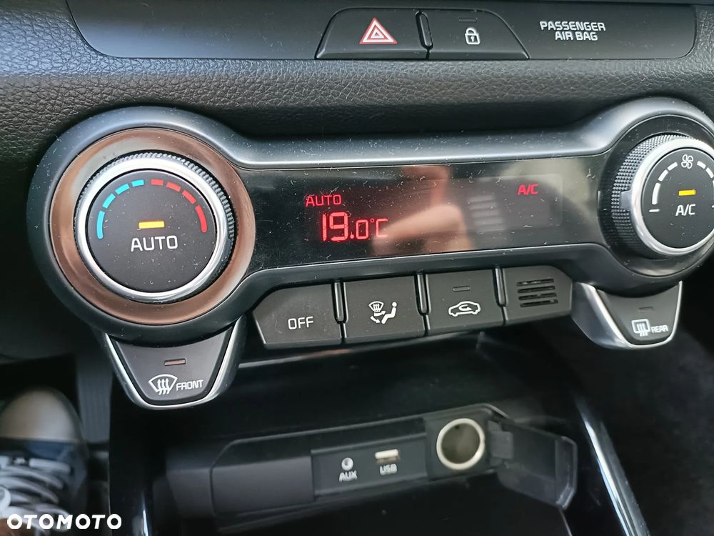 Kia Stonic 1.0 T-GDI L - 14