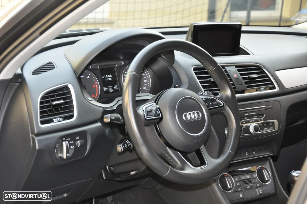 Audi Q3 2.0 TDI S-line - 29