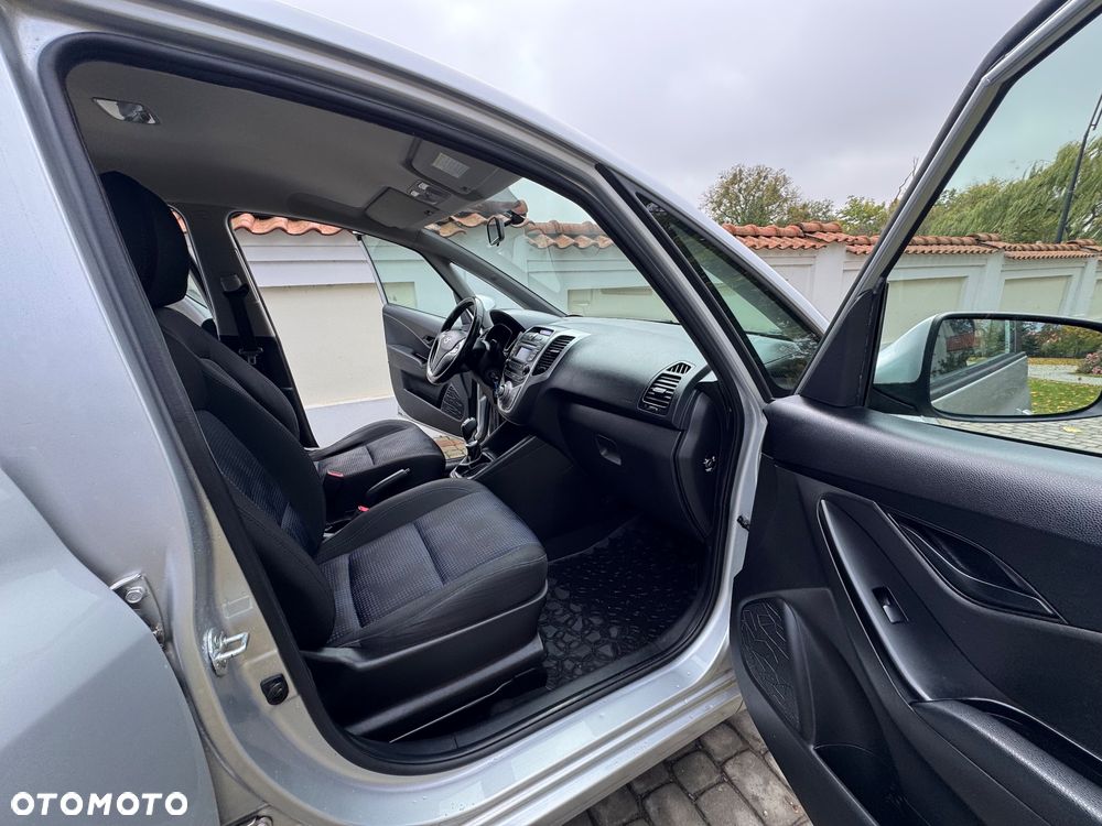 Hyundai ix20 - 31