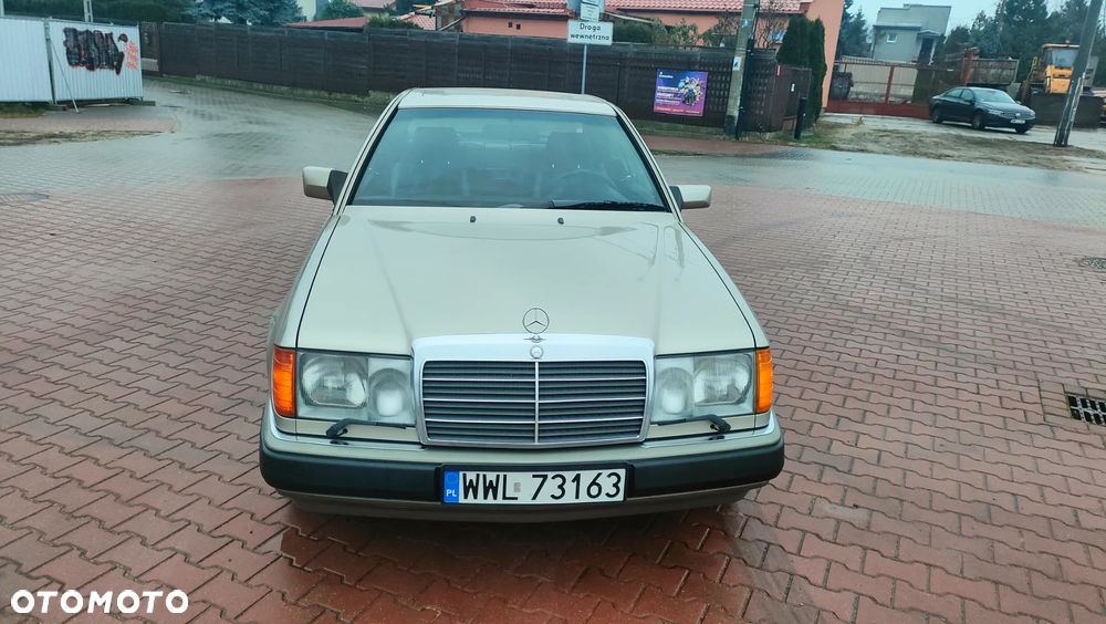 Mercedes-Benz W124 (1984-1993) - 1