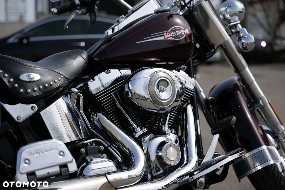 Harley-Davidson Softail Heritage Classic - 25