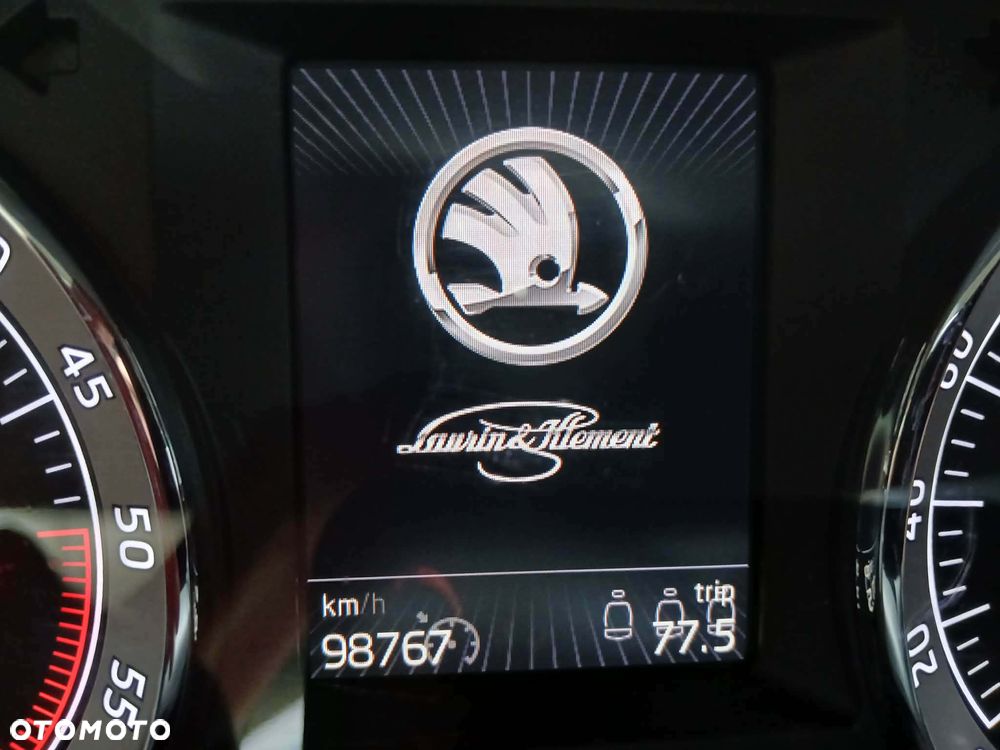 Skoda Octavia 2.0 TDI DSG L&K - 28