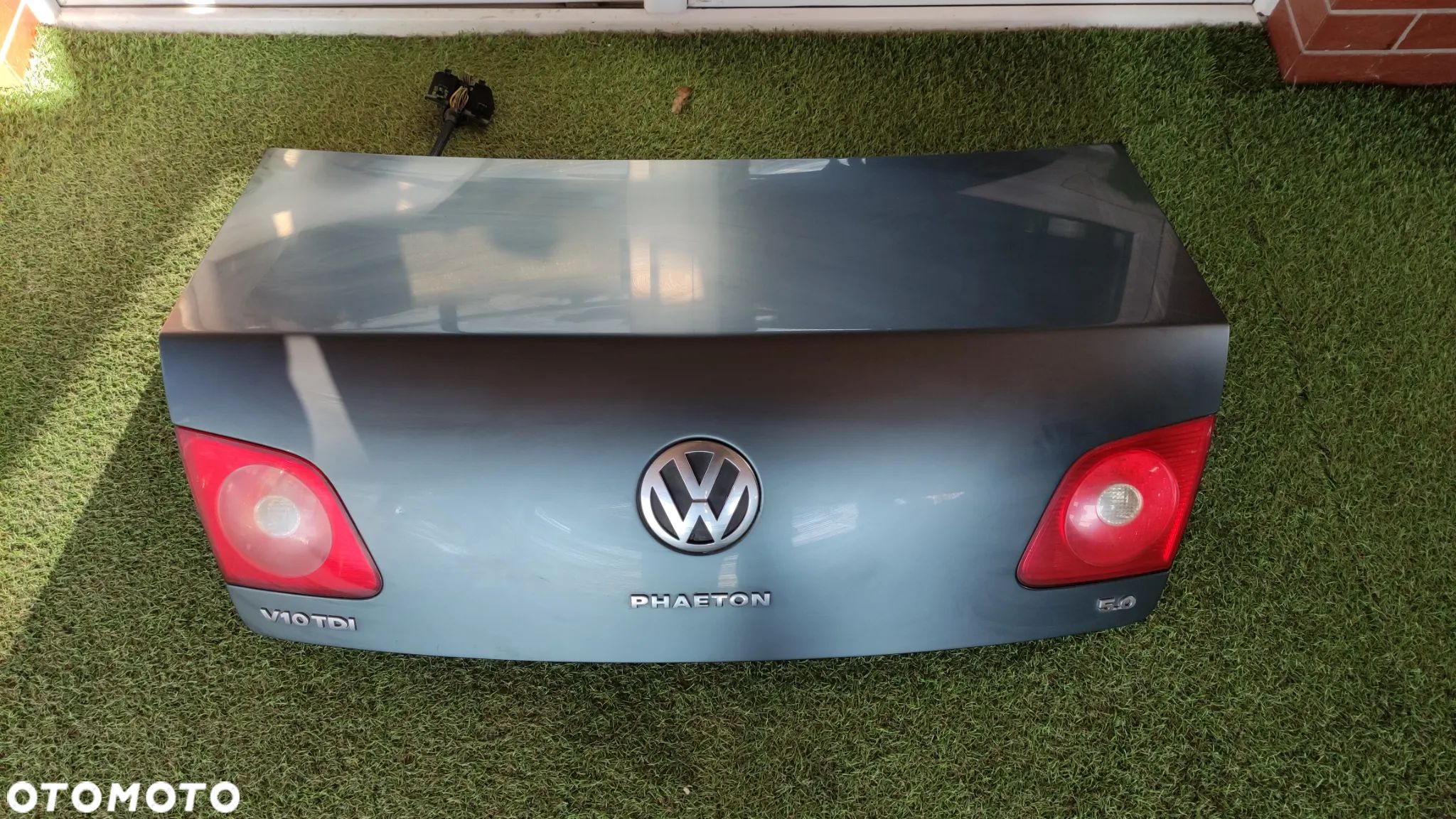 Klapa tylna bagażnika VW Phaeton V10 5.0 TDI kod: LR7T - 1