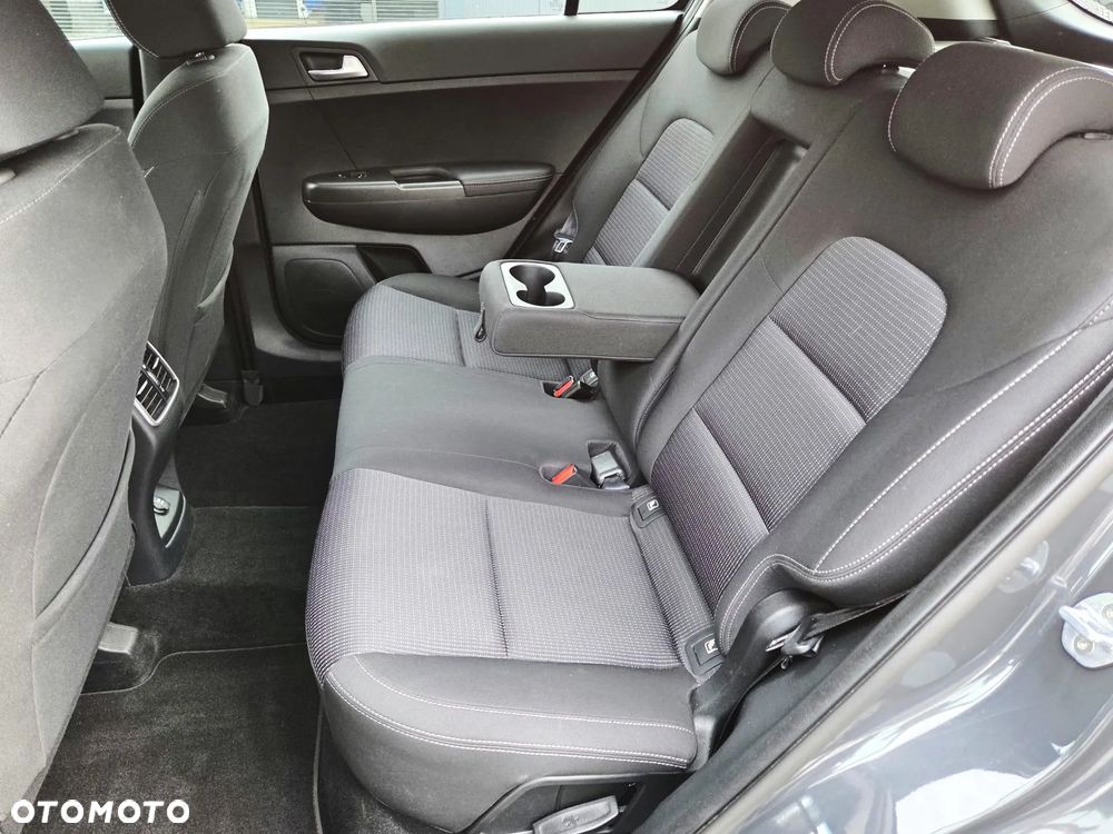 Kia Sportage 1.6 GDI L Business Line Plus 2WD - 39